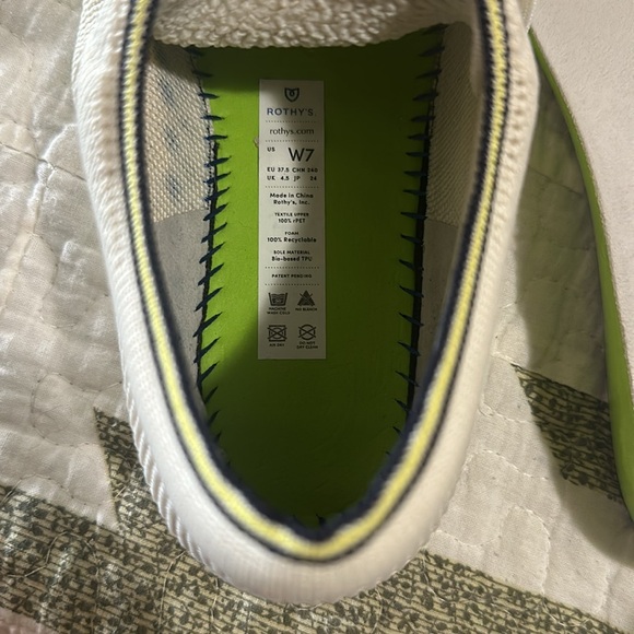 Rothy Lace up Sneaker - Picture 4 of 7